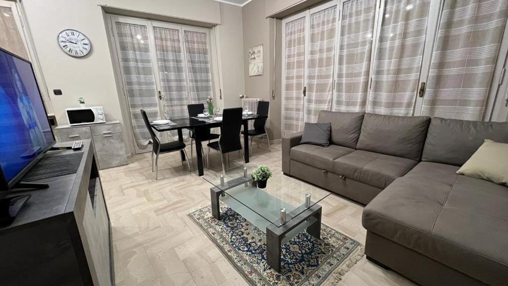 Casa Di Paola 2 Apartment อัสตี ภายนอก รูปภาพ